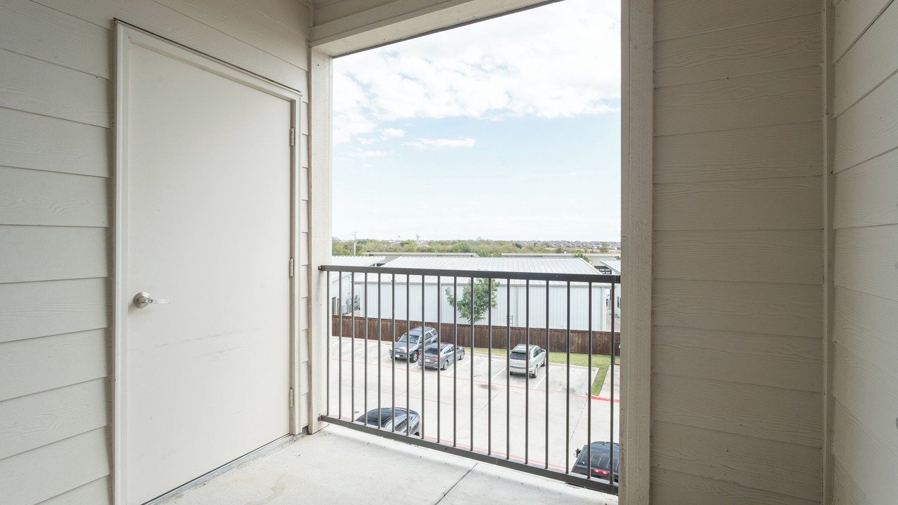 Photo of Patio Balcony in Manor