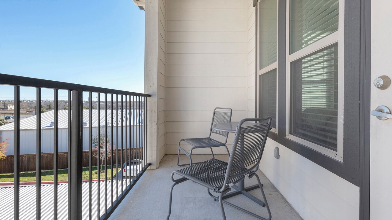 Photo of Patio Balcony in Manor