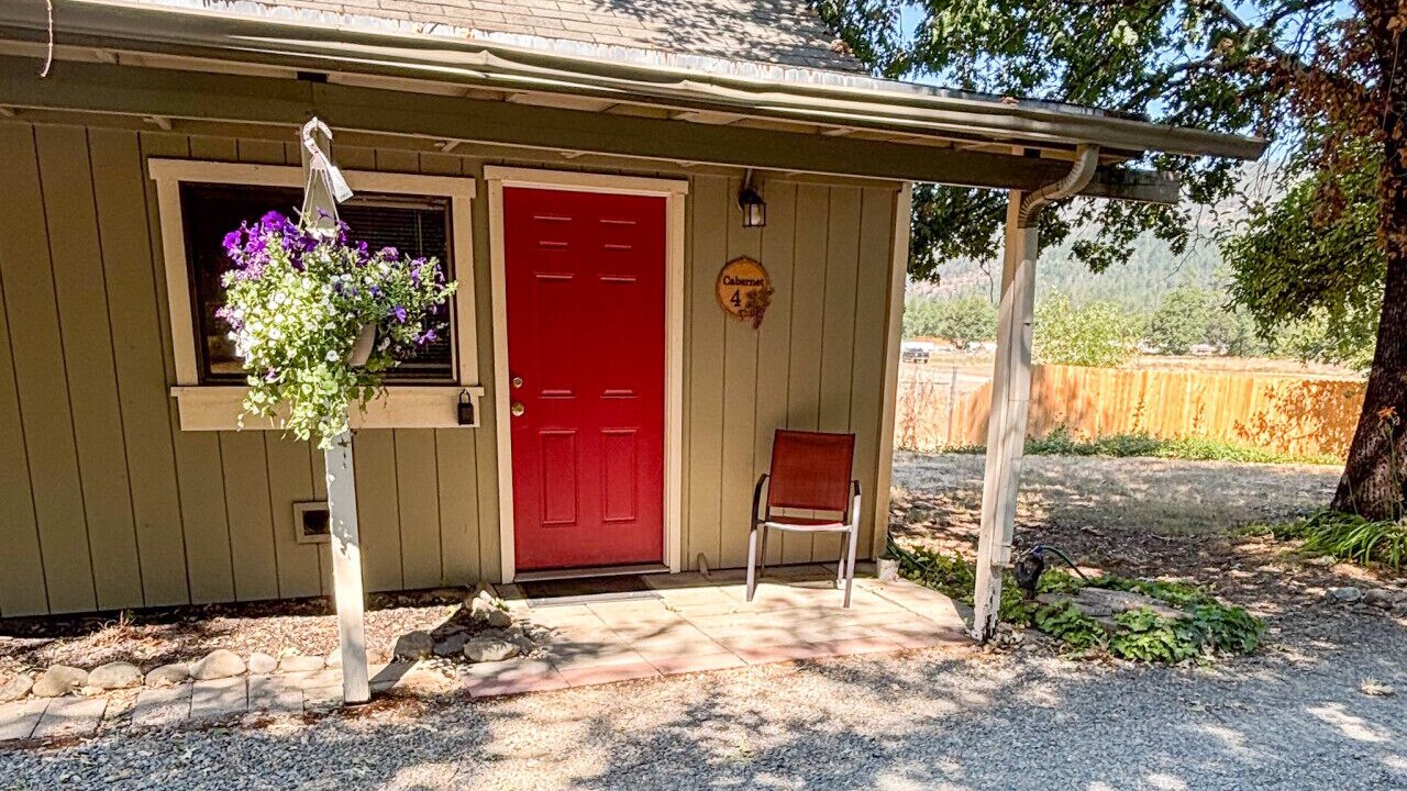 Photo of Outdoor in Kerby