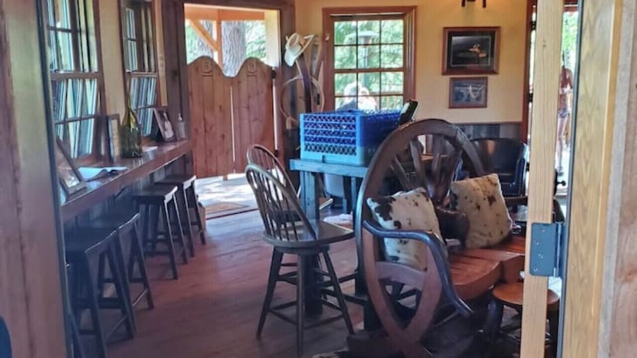 Photo of Others in Cave Junction