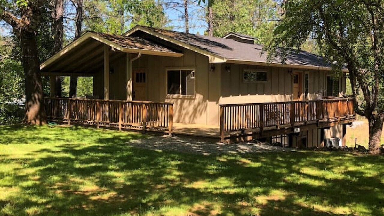 Photo of Outdoor in Cave Junction