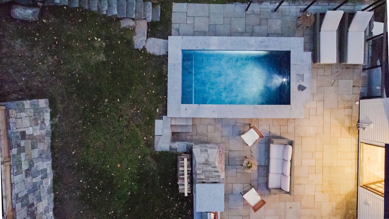 Photo of Outdoor in Woodstock