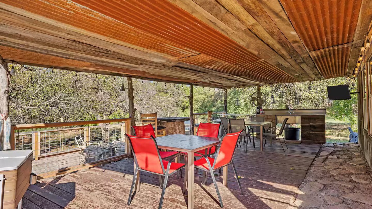Photo of Outdoor in Gholson