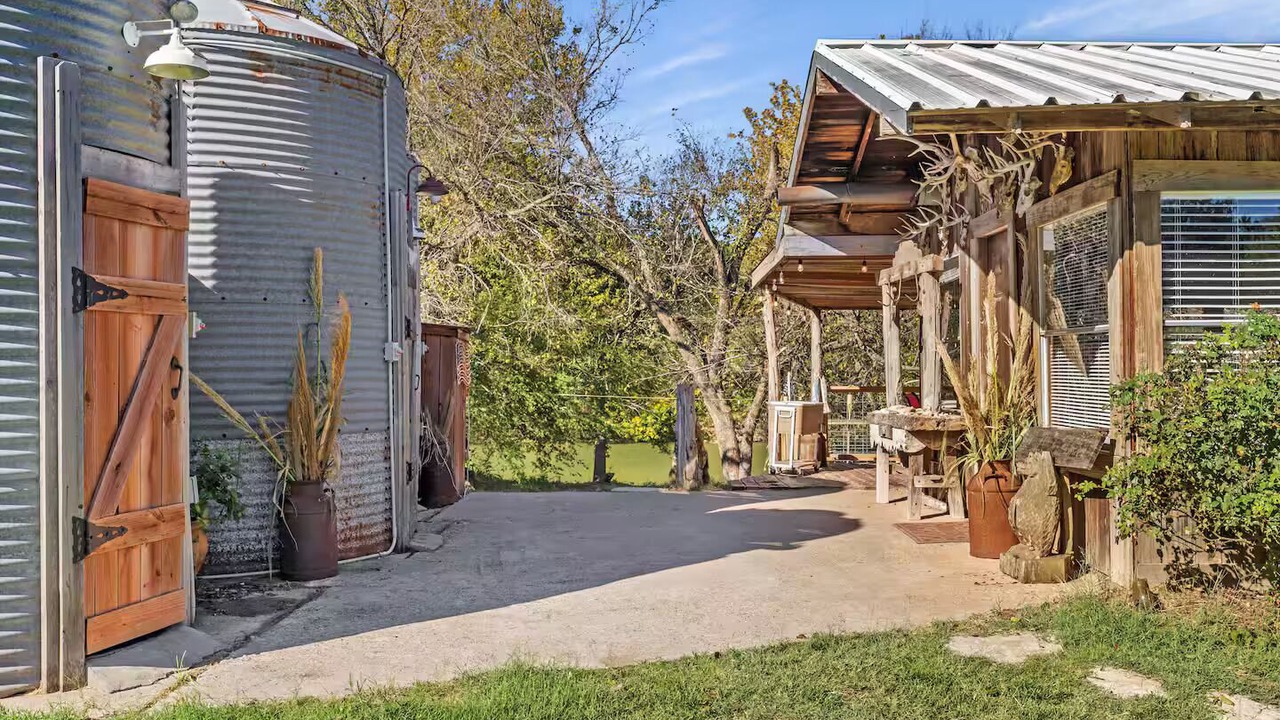 Photo of Outdoor in Gholson