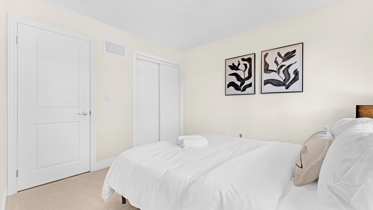 Photo of Bedroom in Oakville