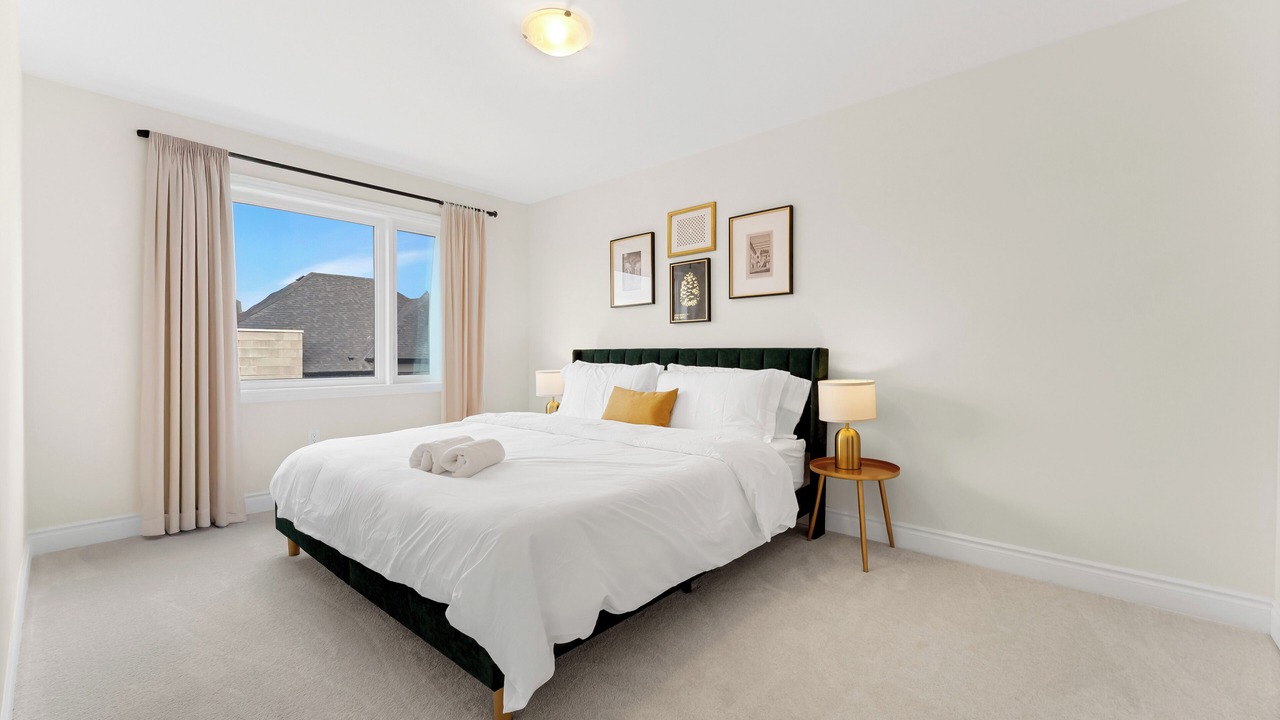 Photo of Bedroom in Oakville