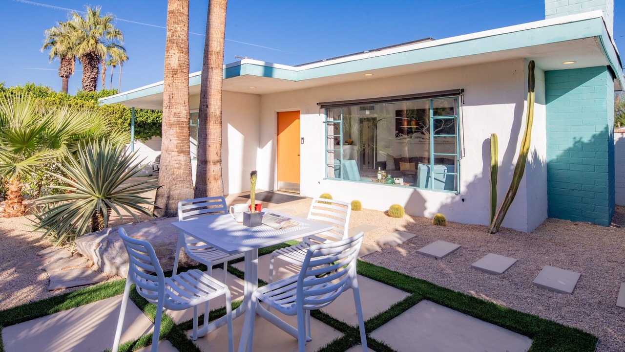 Photo of Outdoor in Warm Sands