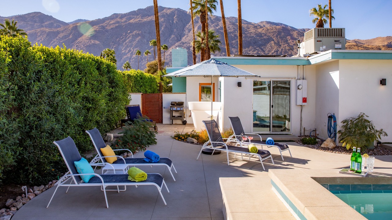 Photo of Outdoor in Warm Sands