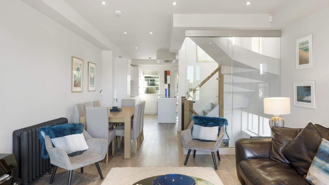 Photo of Livingroom in Porth