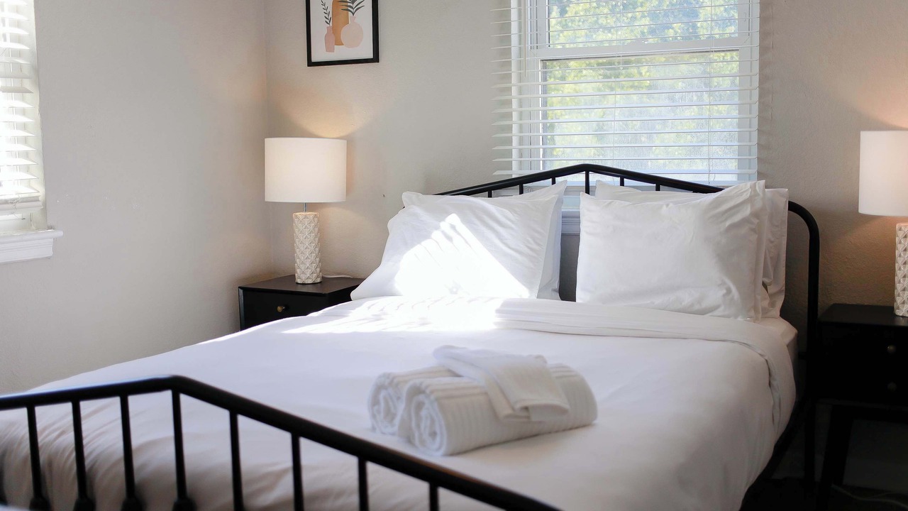 Photo of Bedroom in Cottage Line