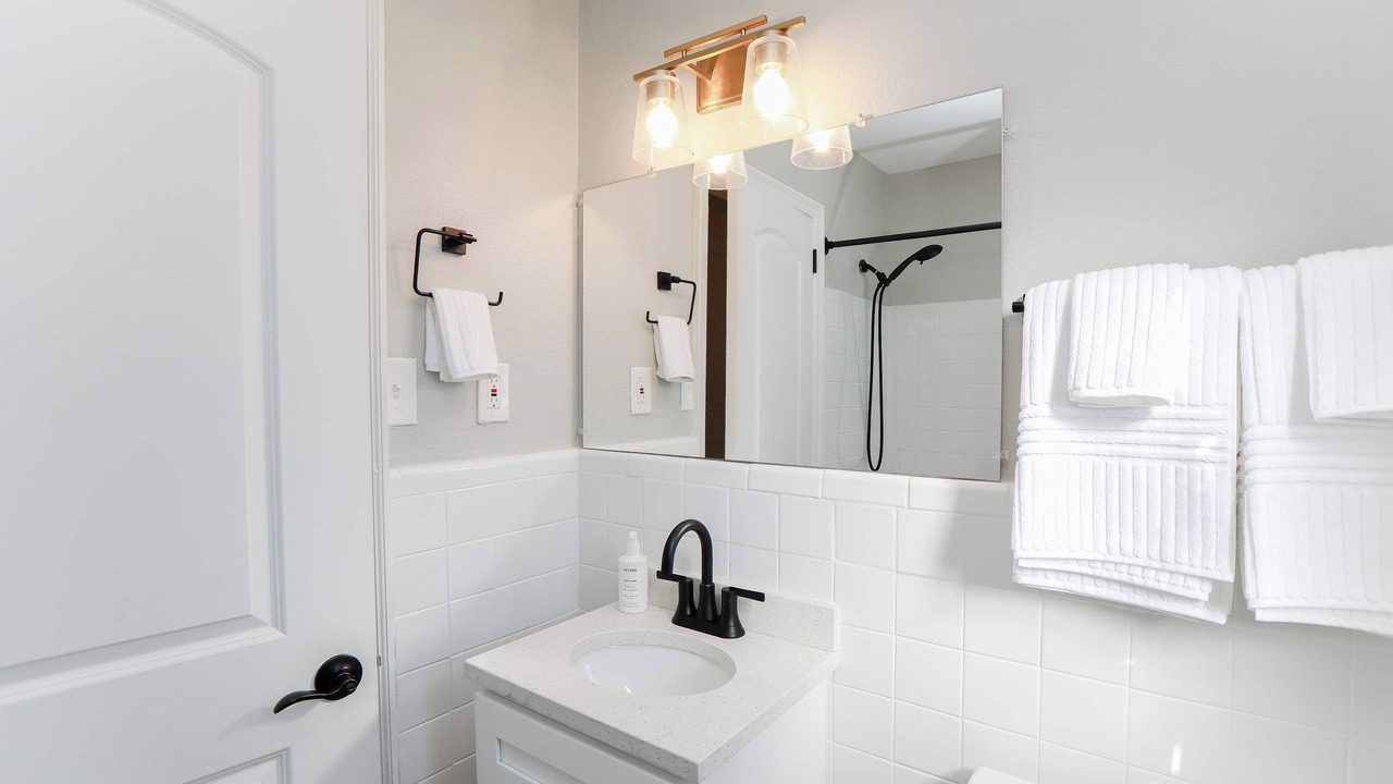 Photo of Bathroom in Cottage Line