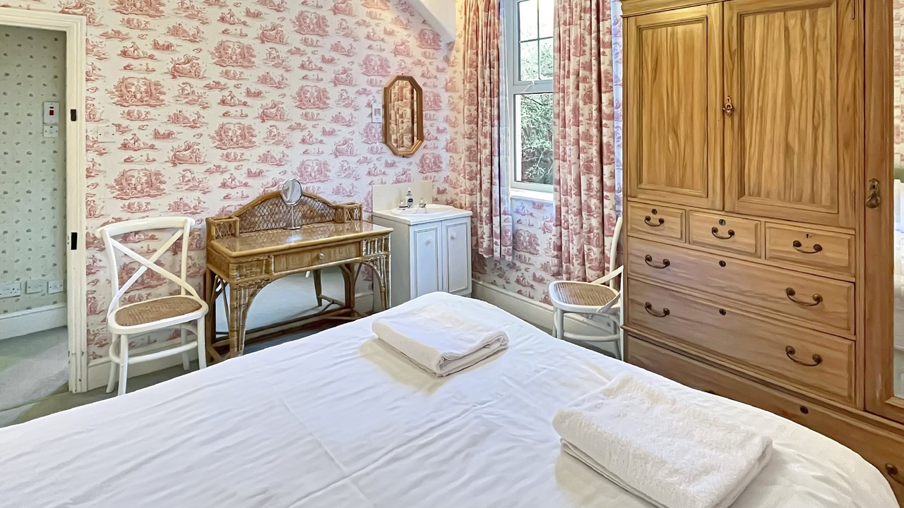 Photo of Bedroom in Lynton