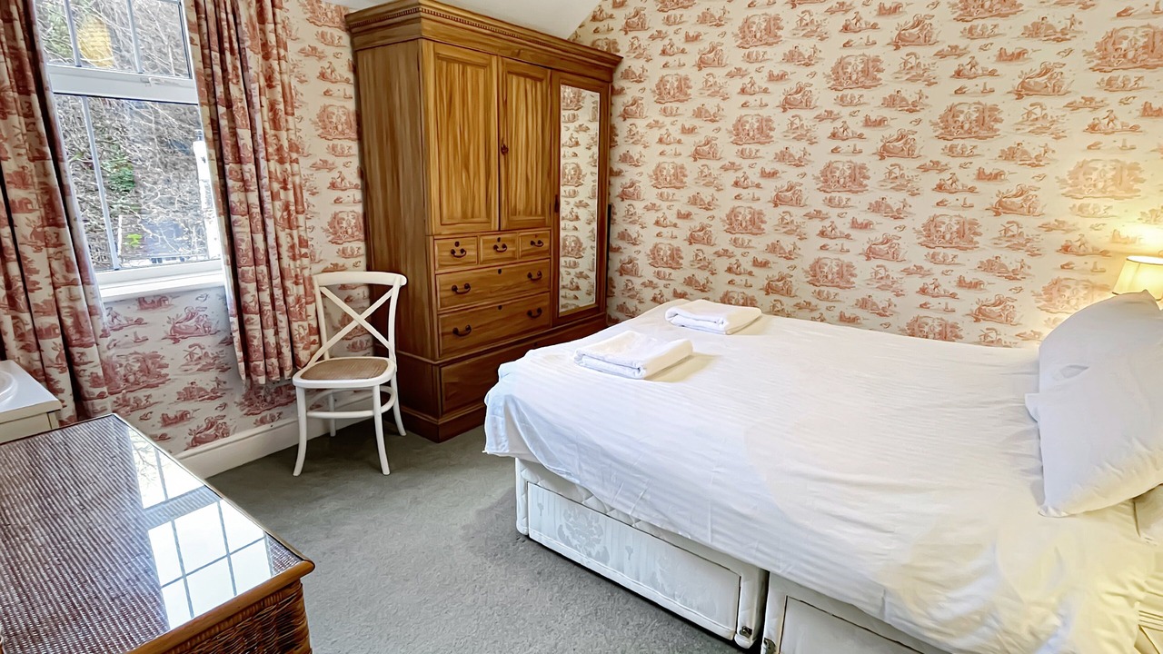 Photo of Bedroom in Lynton