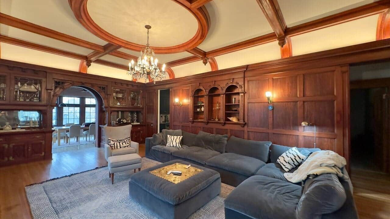 Photo of Livingroom in Summit Hill