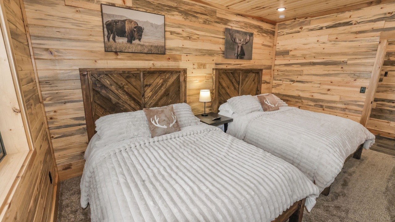 Photo of Bedroom in Island Park