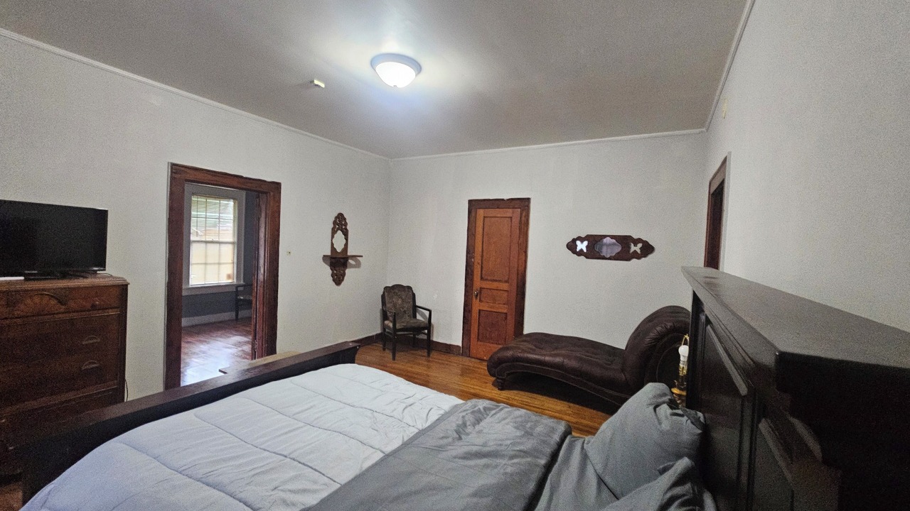 Photo of Bedroom in Greenwood