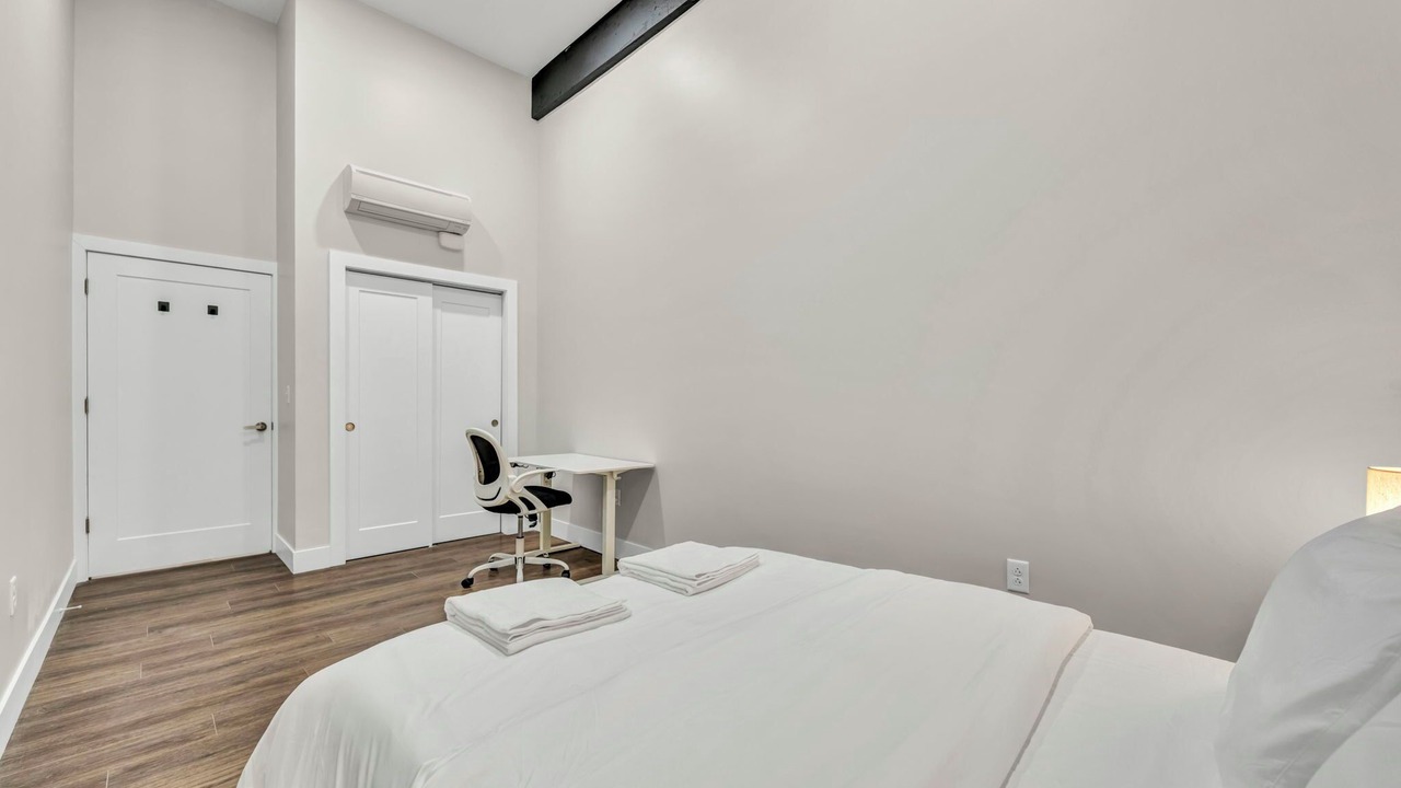 Photo of Bedroom in Cleveland