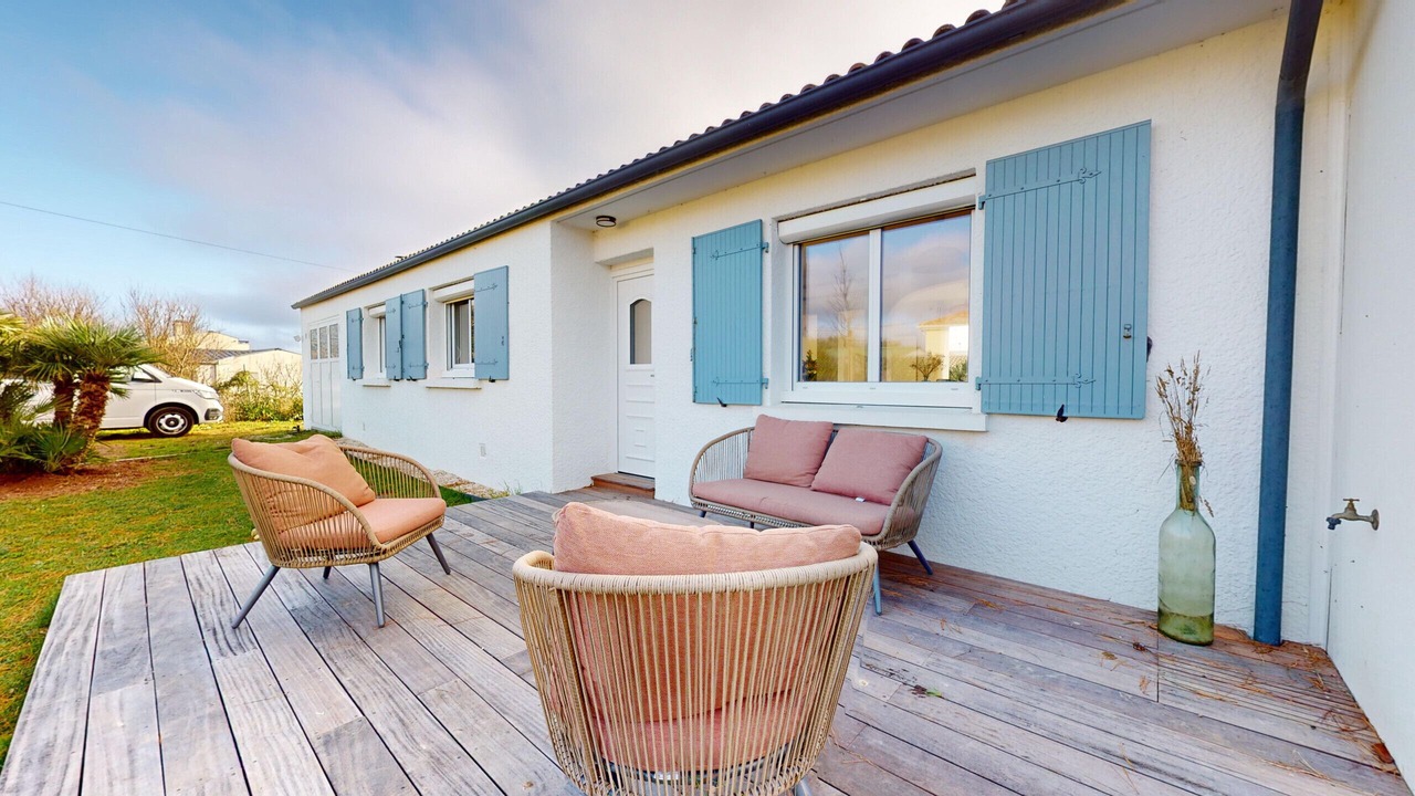 Photo of Patio Balcony in Brem Sur Mer