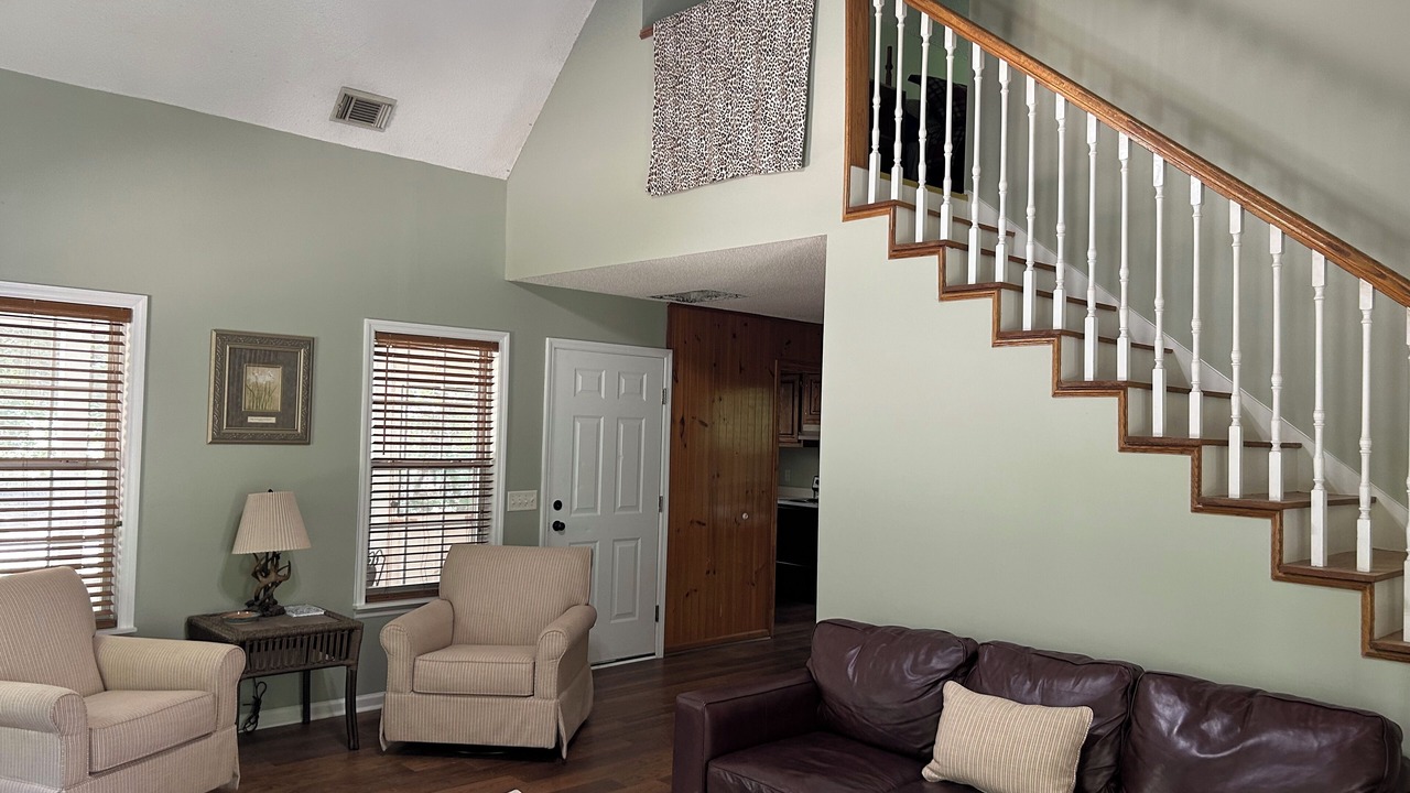 Photo of Livingroom in Statesboro