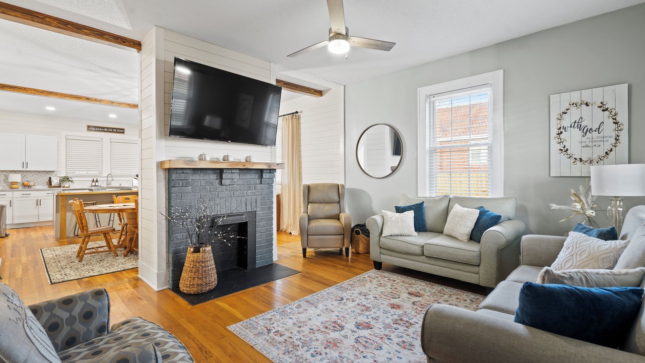Photo of Livingroom in Greenwood