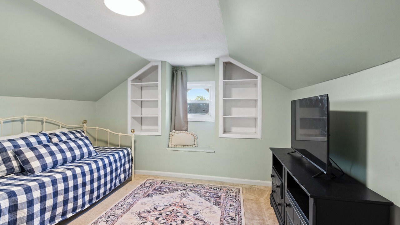 Photo of Bedroom in Greenwood