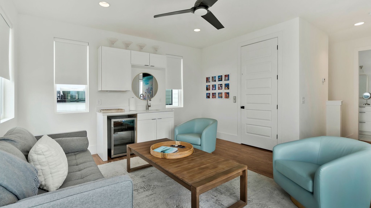Photo of Livingroom in Katie Hill Neighborhood