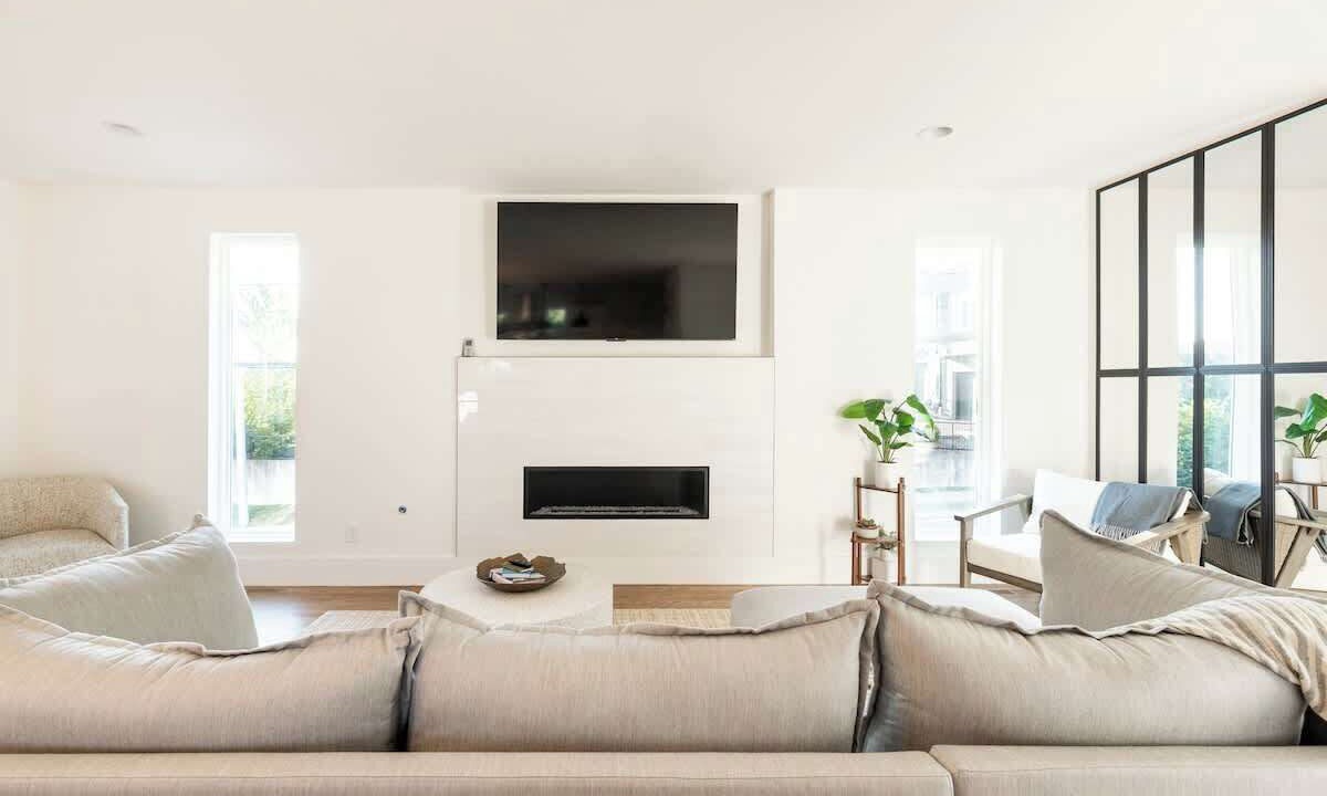 Photo of Livingroom in Katie Hill Neighborhood