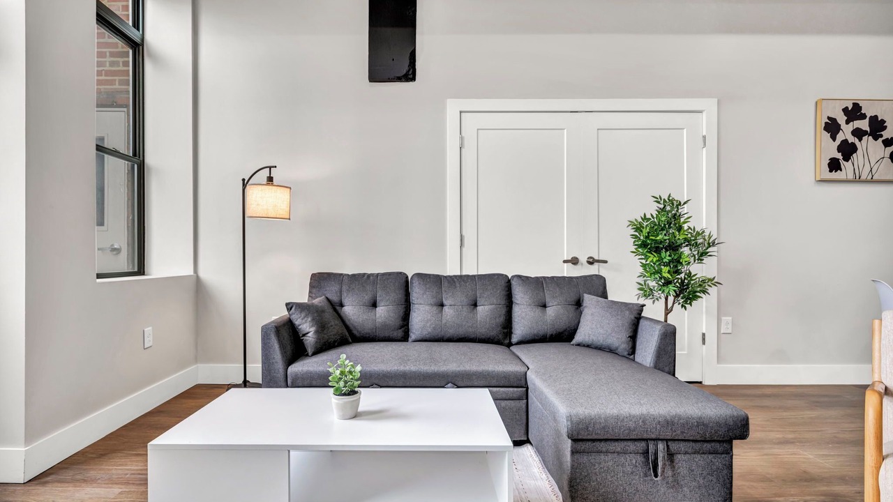 Photo of Livingroom in Cleveland