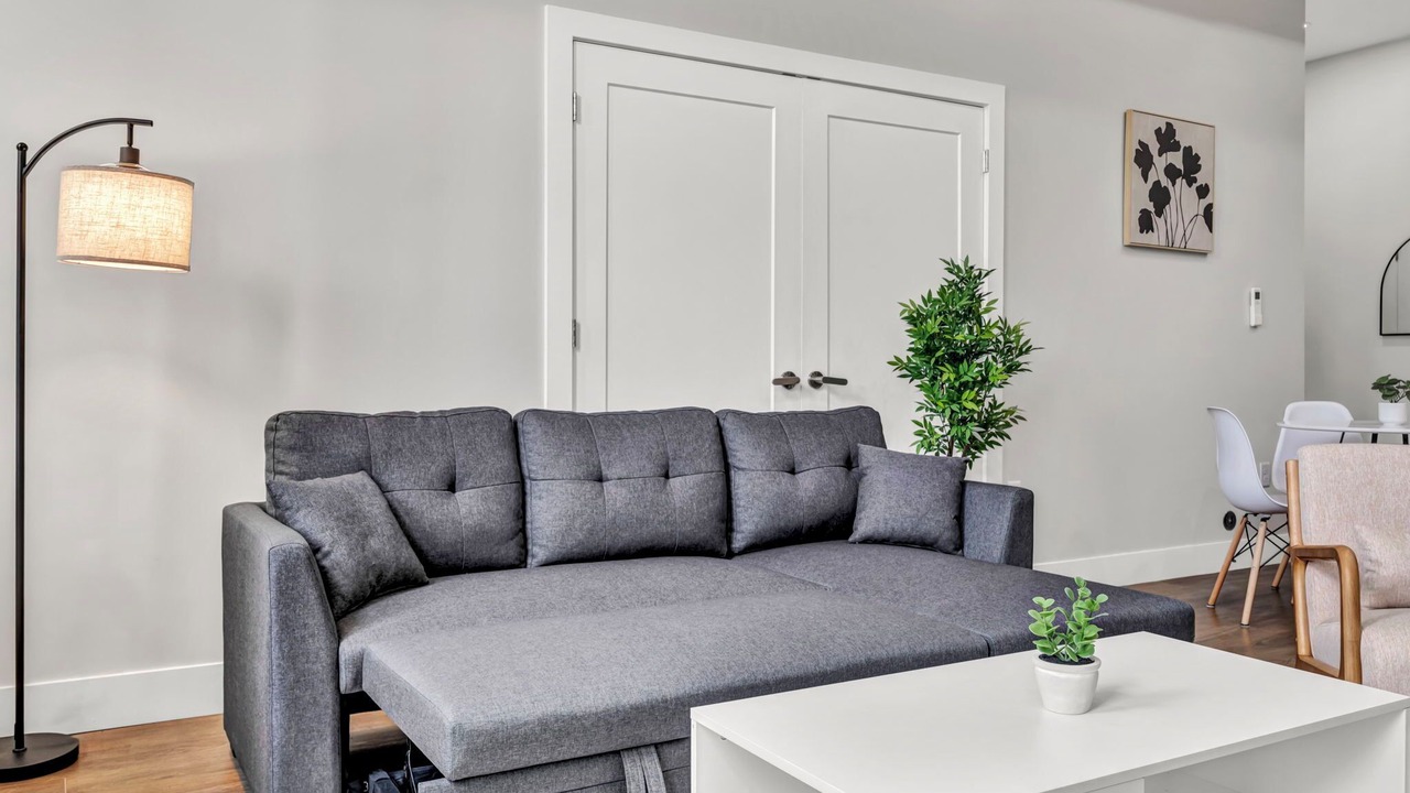 Photo of Livingroom in Cleveland