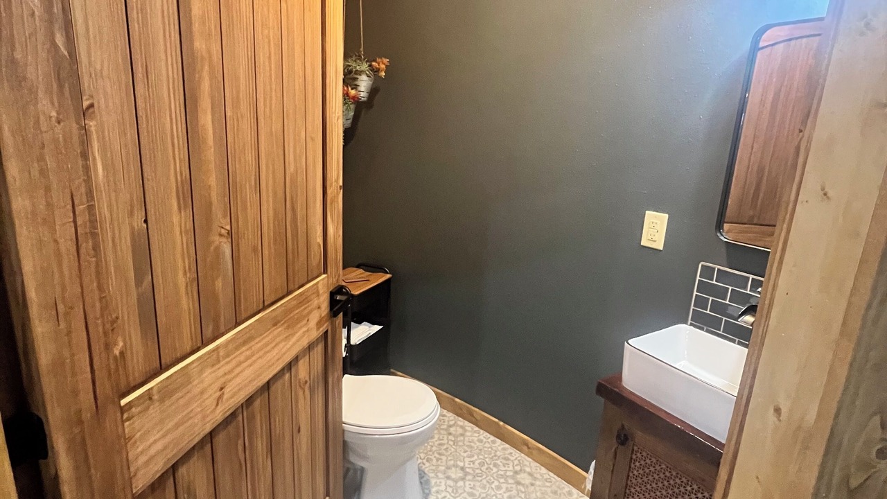 Photo of Bathroom in Vinita