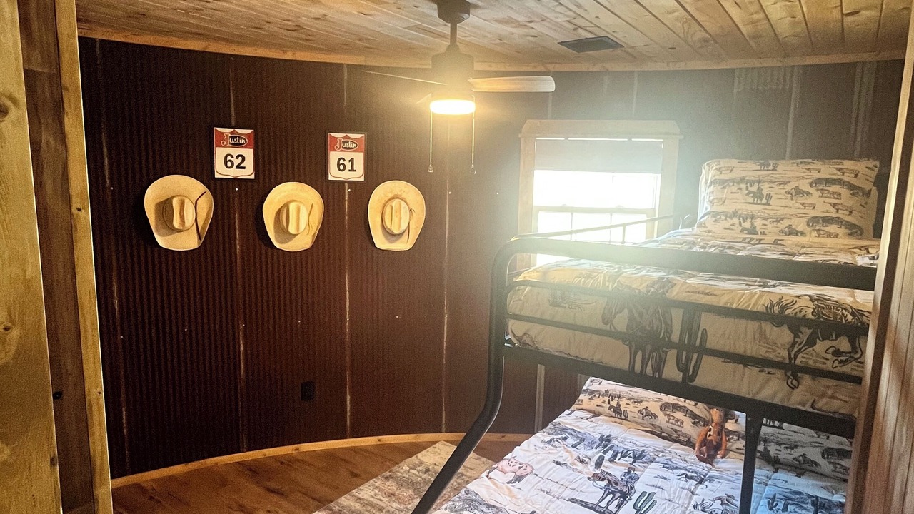 Photo of Bedroom in Vinita