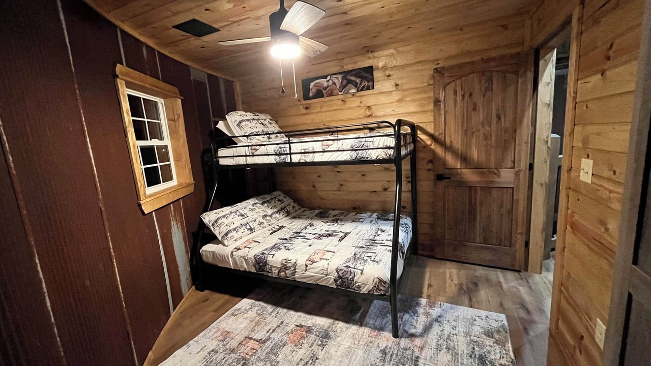 Photo of Bedroom in Vinita