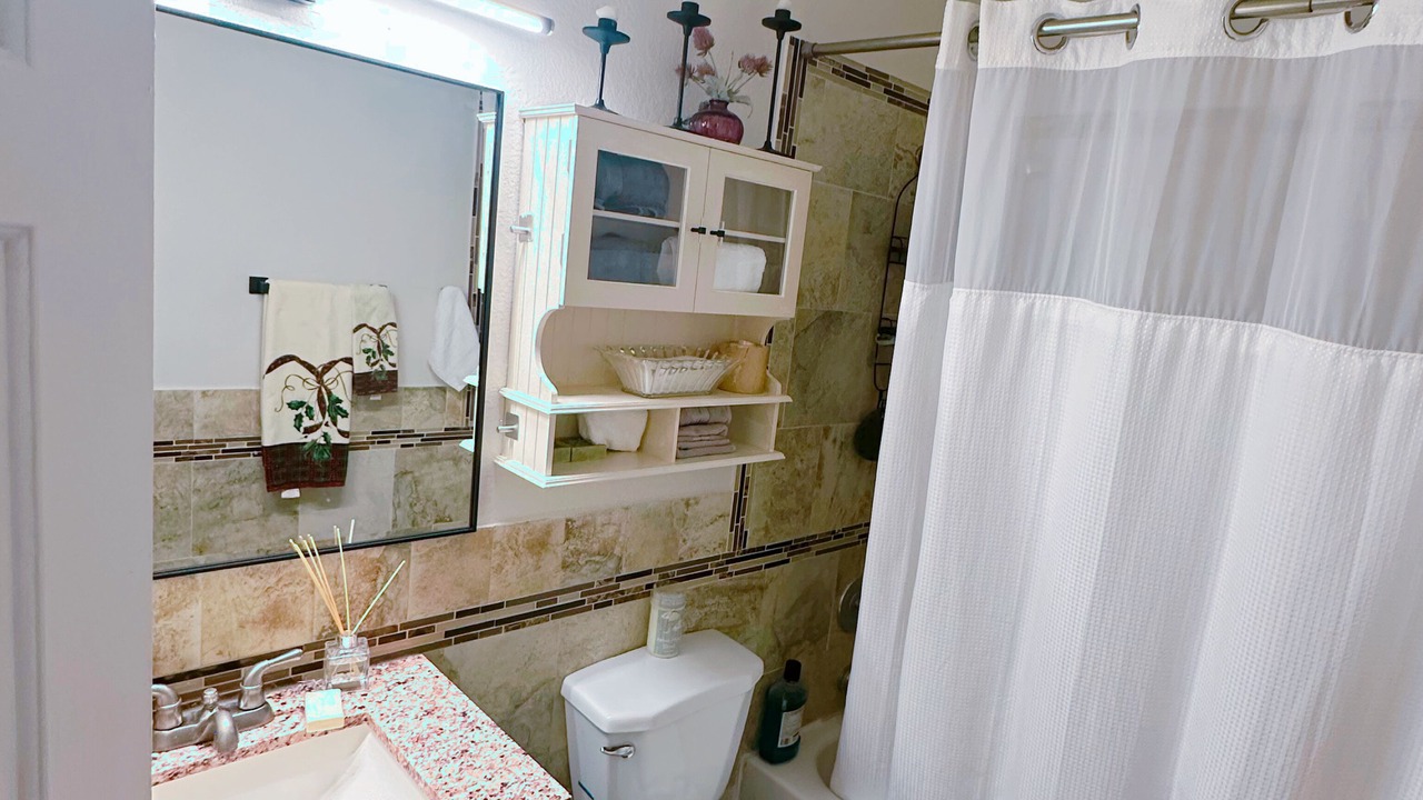 Photo of Bathroom in Forest Ridge