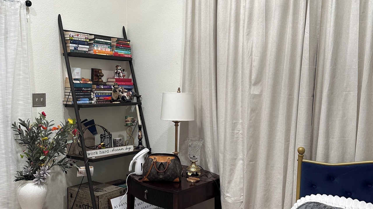 Photo of Bedroom in Forest Ridge