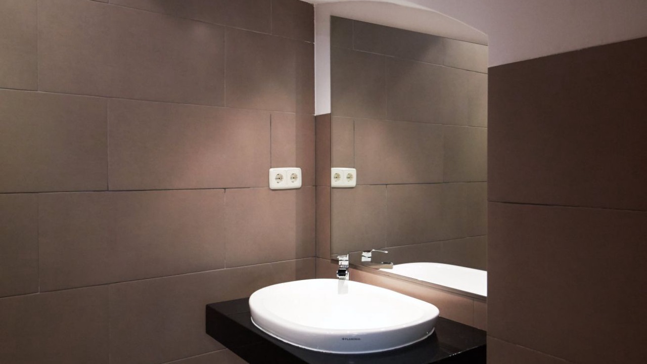 Photo of Bathroom in el Camp d'en Grassot i Gracia Nova