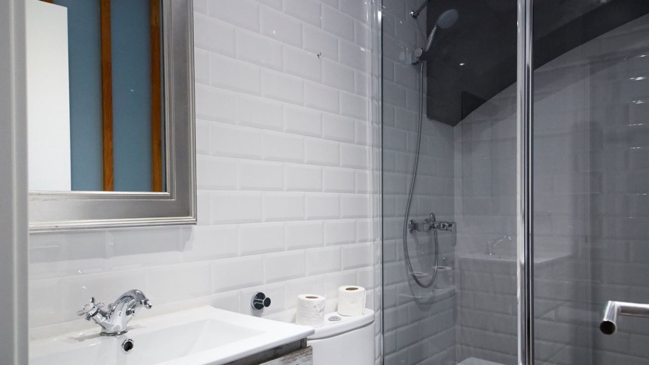 Photo of Bathroom in el Camp d'en Grassot i Gracia Nova