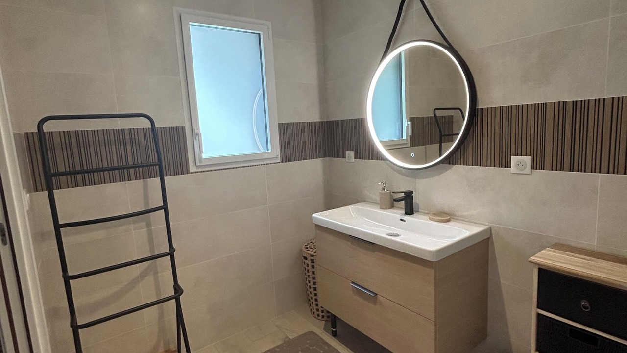 Photo of Bathroom in Plouay