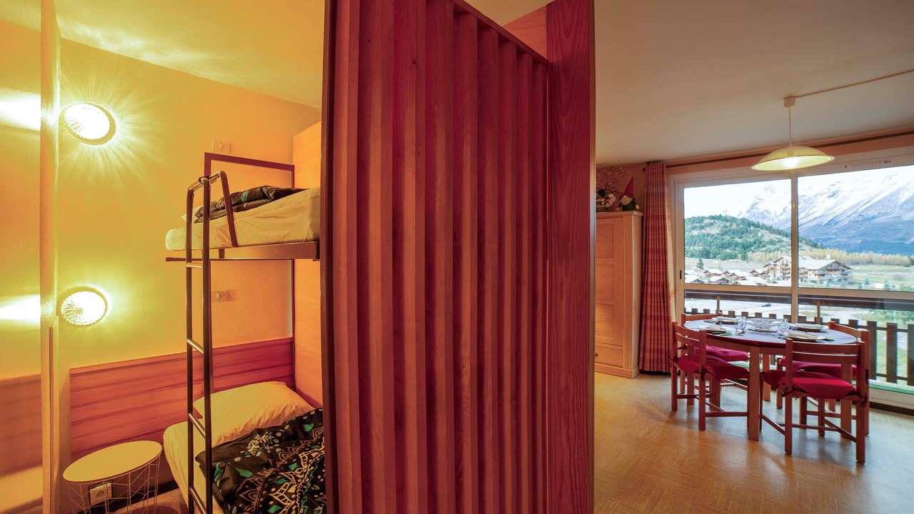 Photo of Bedroom in Saint-Etienne-en-Devoluy