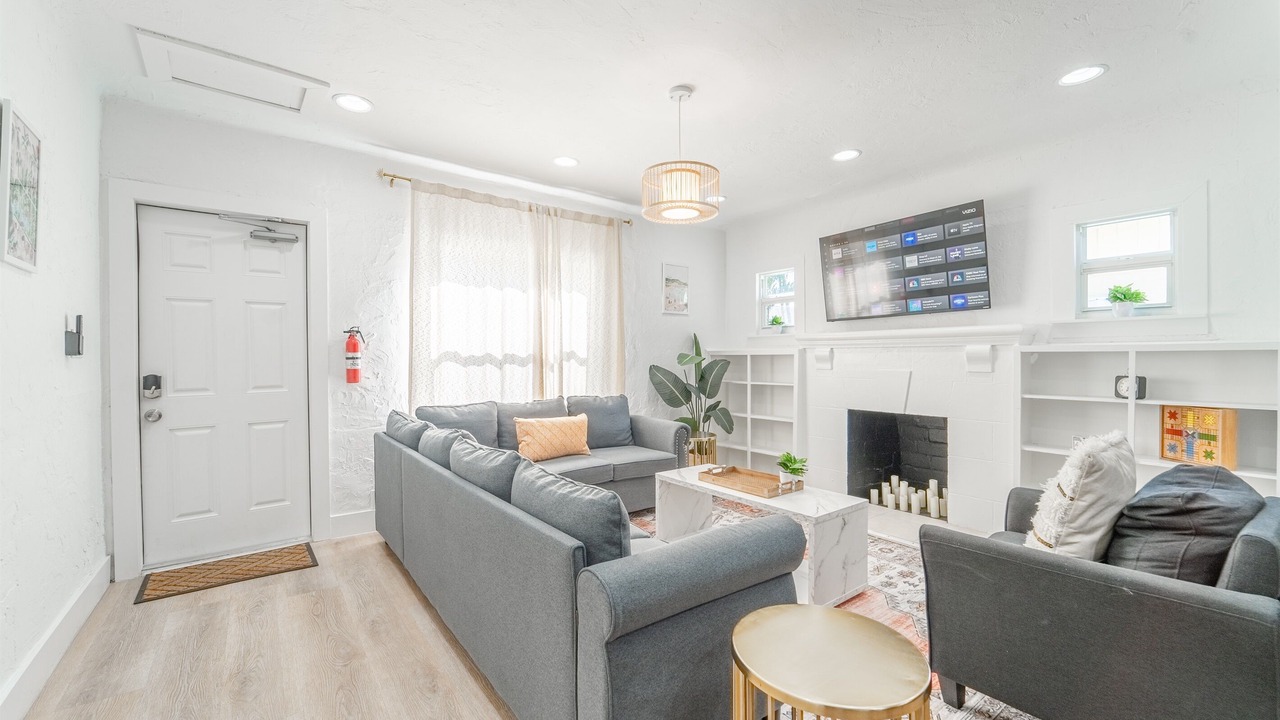 Photo of Livingroom in Parker Ridge