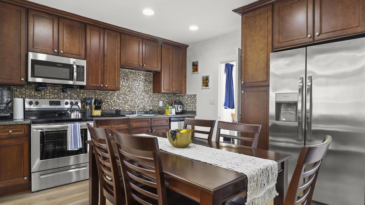 Photo of Others in Parker Ridge