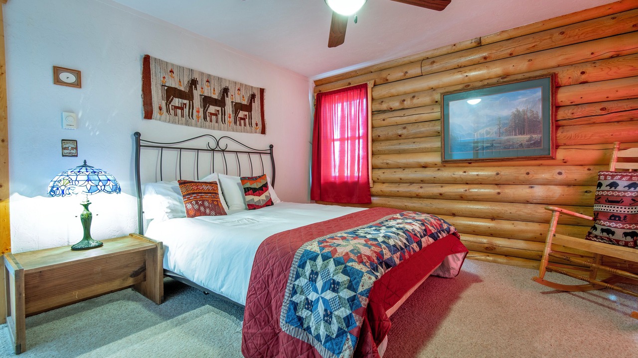 Photo of Bedroom in Victor