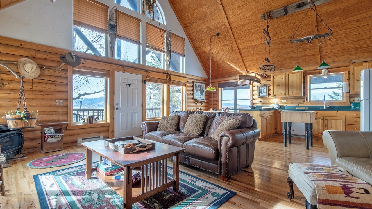 Photo of Livingroom in Victor