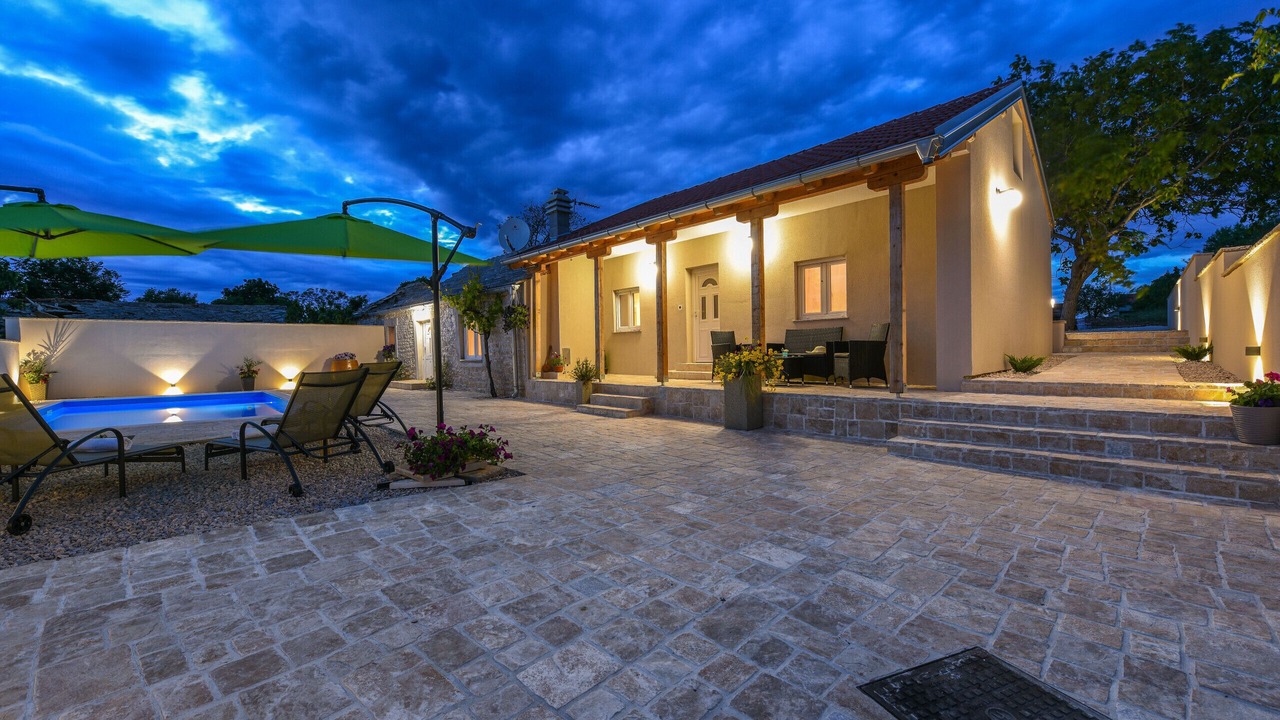 Photo of Patio Balcony in Benkovac