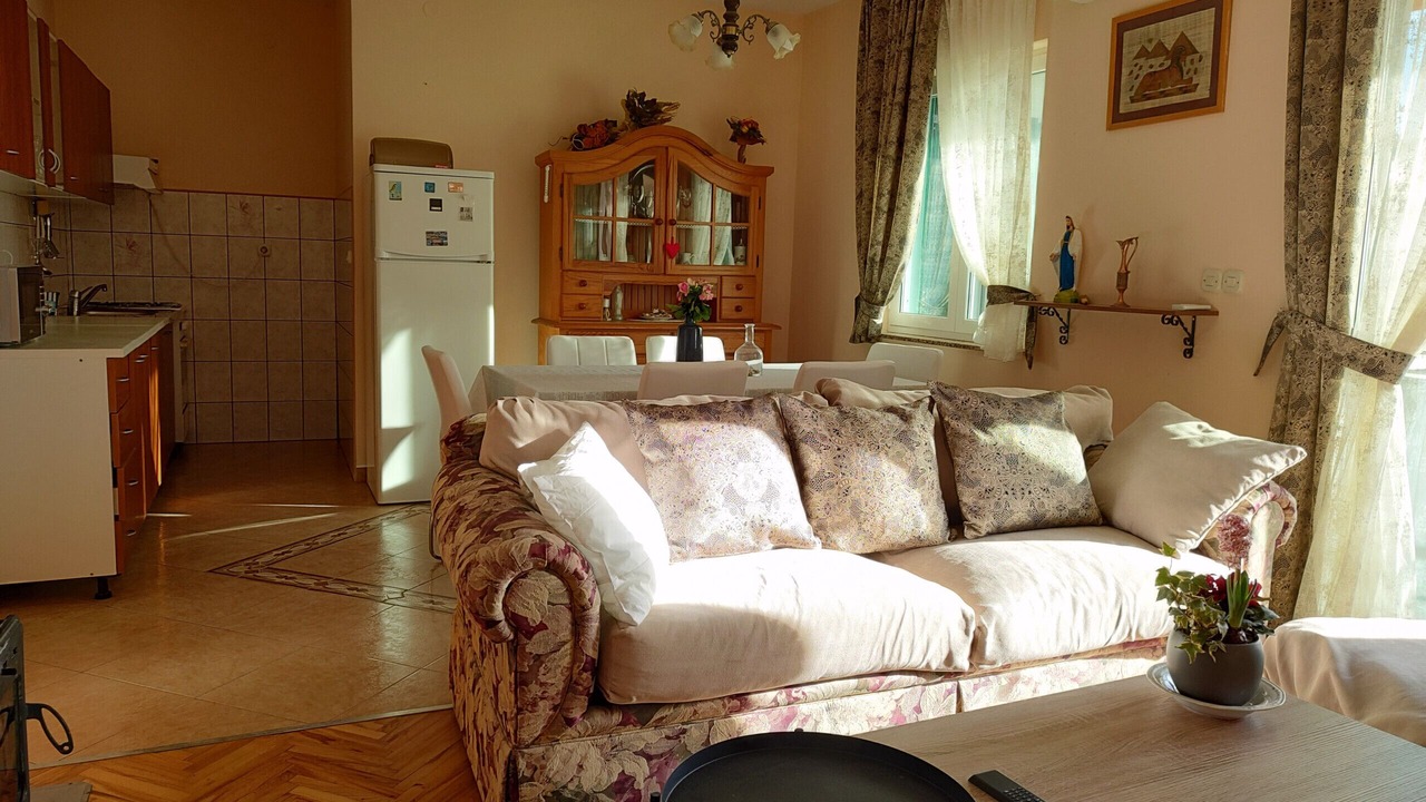 Photo of Livingroom in Rtina