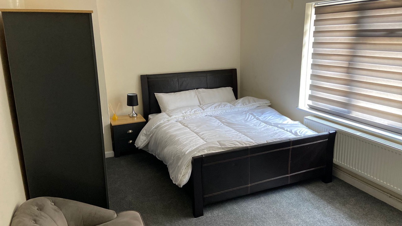 Photo of Bedroom in Alibon