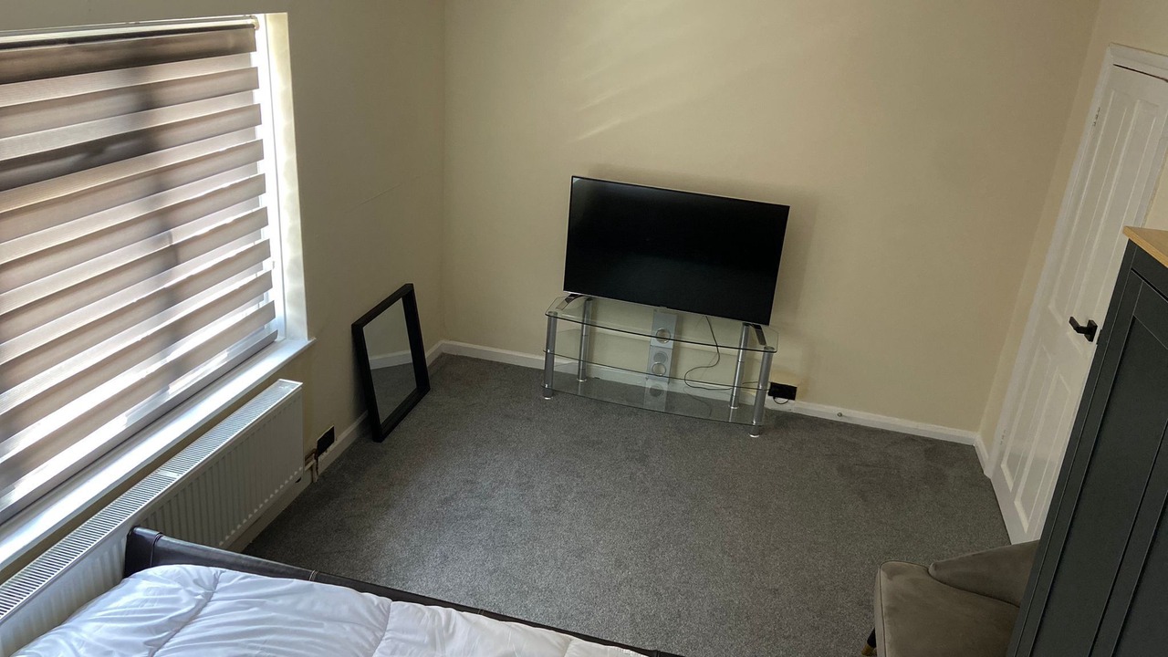 Photo of Bedroom in Alibon