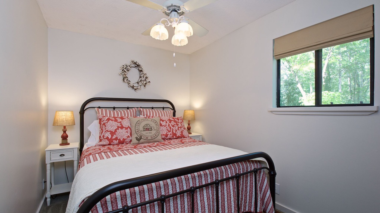 Photo of Bedroom in Rising Fawn