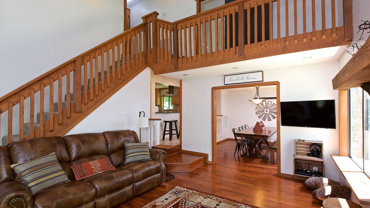 Photo of Livingroom in Rising Fawn