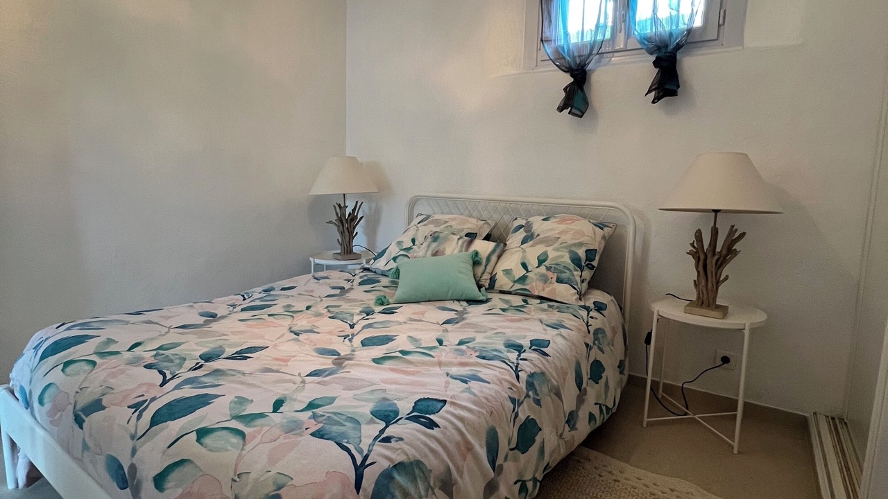 Photo of Bedroom in Mandelieu-La-Napoule