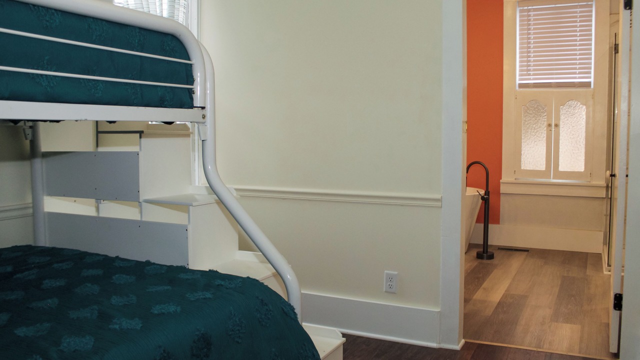 Photo of Bedroom in Butler